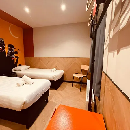 Hostel Heart Of *