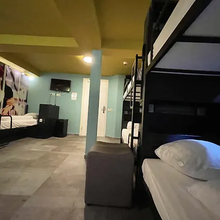Hostel Heart Of *